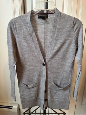 Banana Republic Light Gray Open V-Neck Button Cardigan